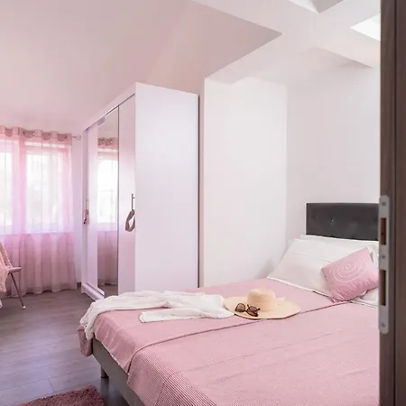 Marinna Guest house *