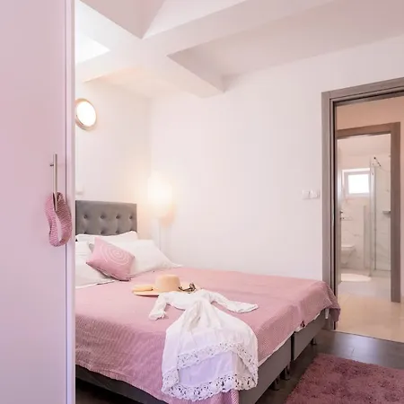 Marinna Penzion Vrboska