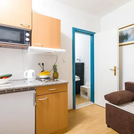 Guest house Marinna Vrboska