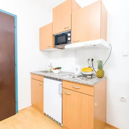 Marinna Guest house *