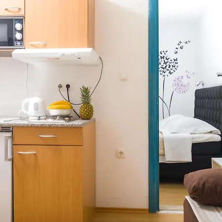 Marinna Guest house *