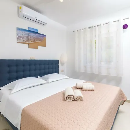 Marinna Guest house *