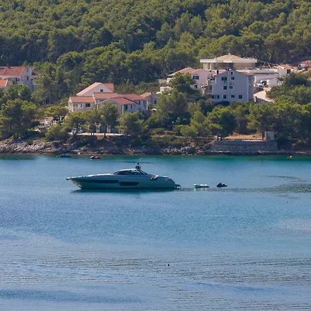 Marinna Penzion Vrboska