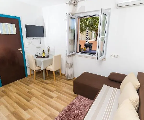 Marinna 4* Vrboska