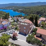 Marinna 4* Vrboska