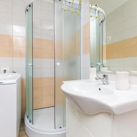 Konukevi Marinna 4*