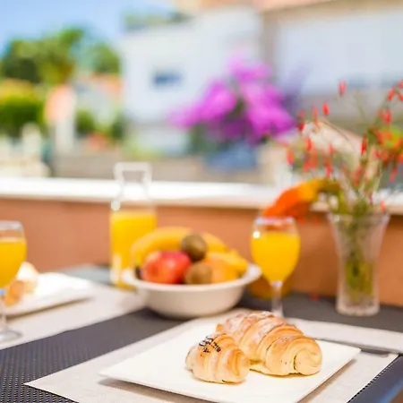 Gostinjska kuća Marinna 4*